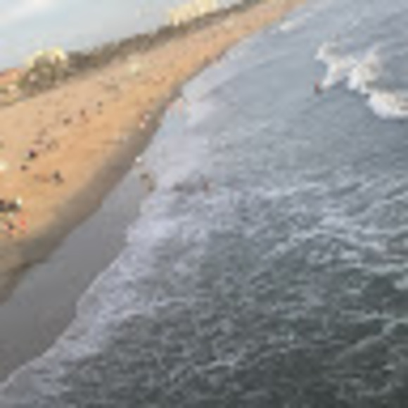 Meet your Posher, Jenn - Picture 1 of 1